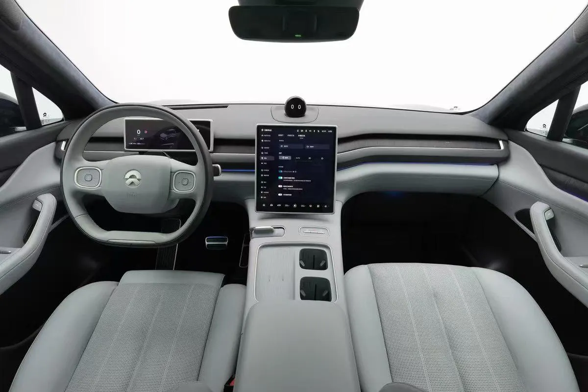 NIO 2024 ES8 75kWh Executive Edition Automatic Gear 7