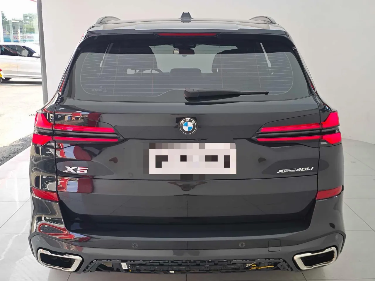 BMW 2023 X5 xDrive40Li 48V 3.0T M sports obsidian night suit automatic gear 6