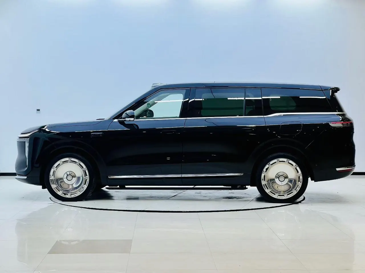 IM 2026 IM LS9 52 Ultra Automatic 6