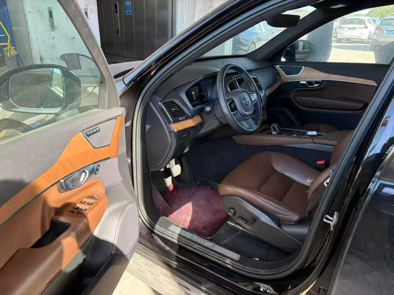Volvo XC90 (Imported) 2022 XC90 48V 2.0T B5 Zhixing Deluxe Edition 7-seat Automatic Gear 5