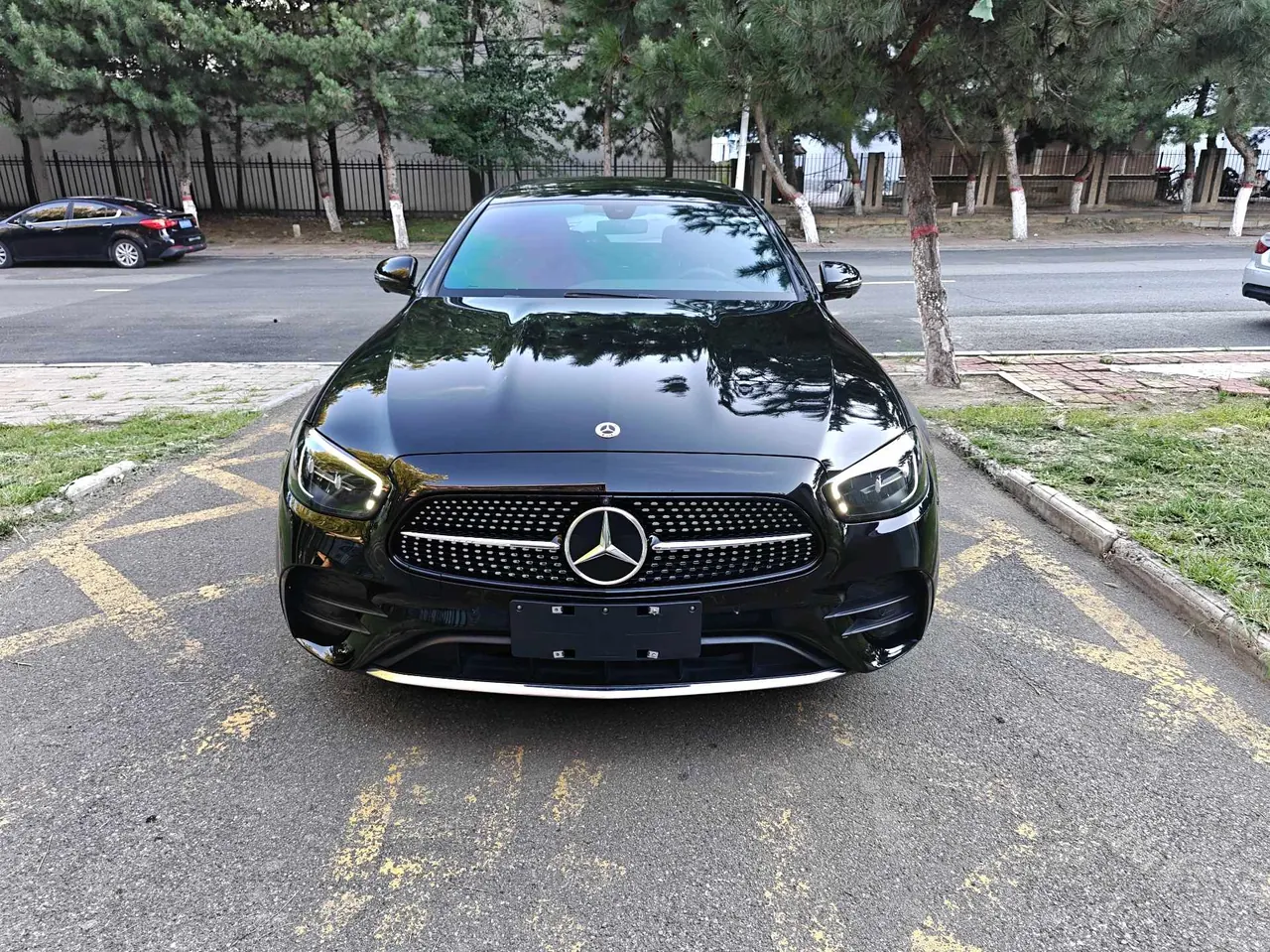 Mercedes Benz E Class 2022 E 300 L 2.0T Fashion (Change 2) Automatic Gear 2
