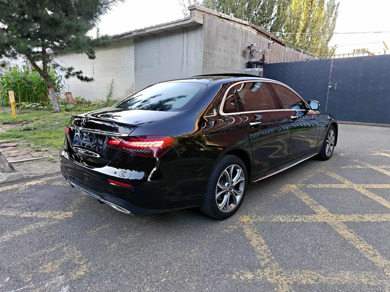 Mercedes Benz E Class 2022 E 300 L 2.0T Fashion (Change 2) Automatic Gear 4