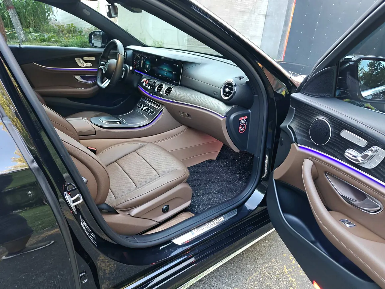 Mercedes Benz E Class 2022 E 300 L 2.0T Fashion (Change 2) Automatic Gear 9