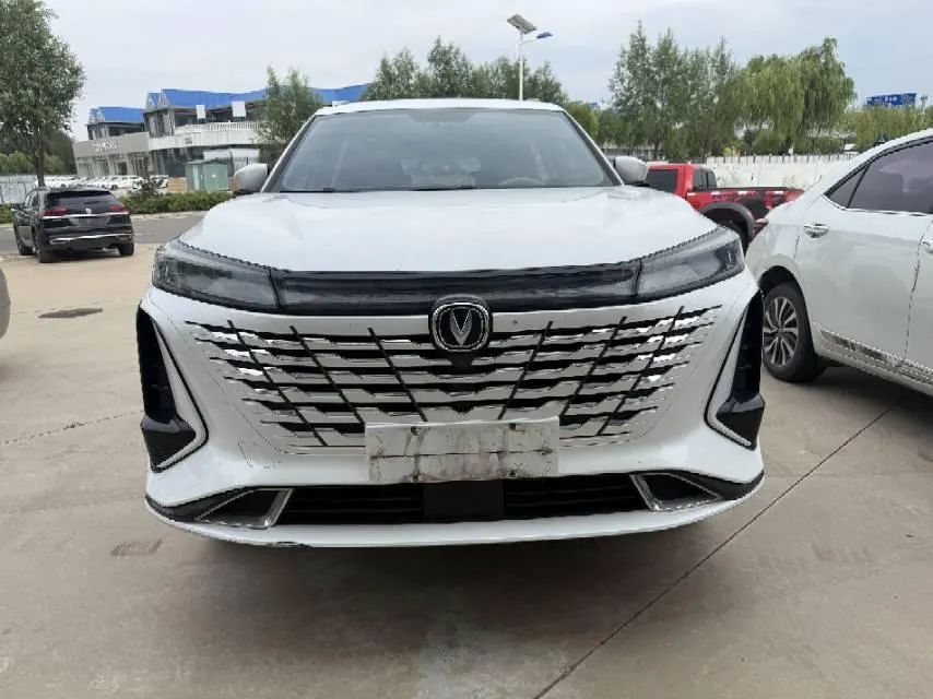 ChangAn 2023 CS75 PLUS 1.5T Prestige Automatic 5