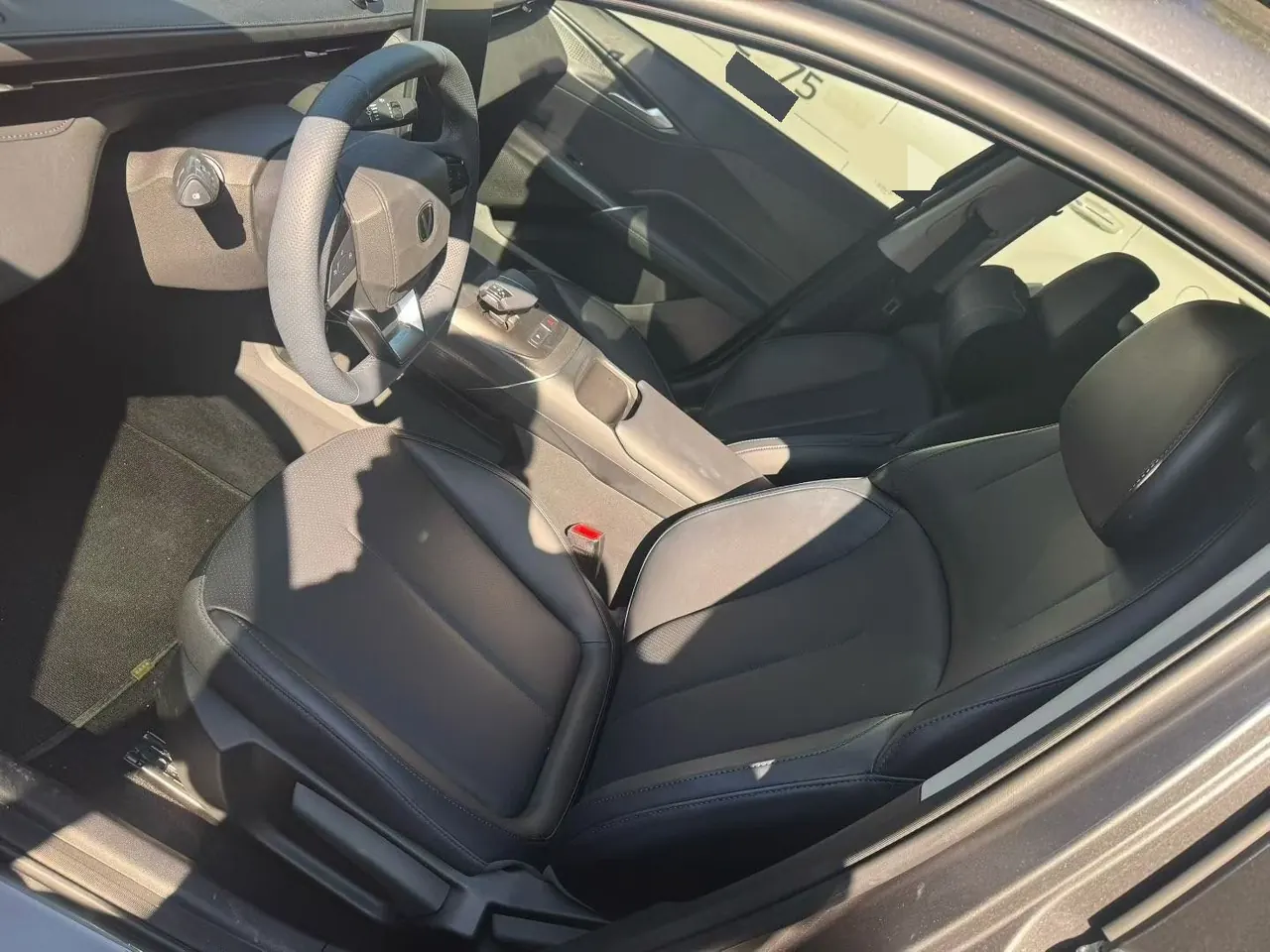 ChangAn 2025 Yidong 1.5T Blue Whale 500Bar Honorable Automatic Gear 3