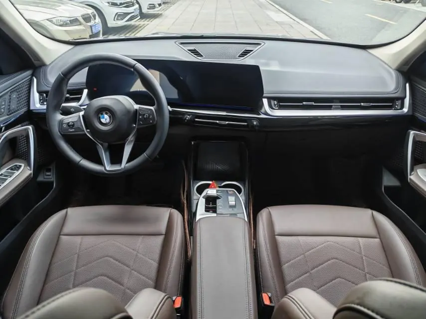 BMW 2024 X1 sDrive20Li 1.5T X design set automatic gear 3