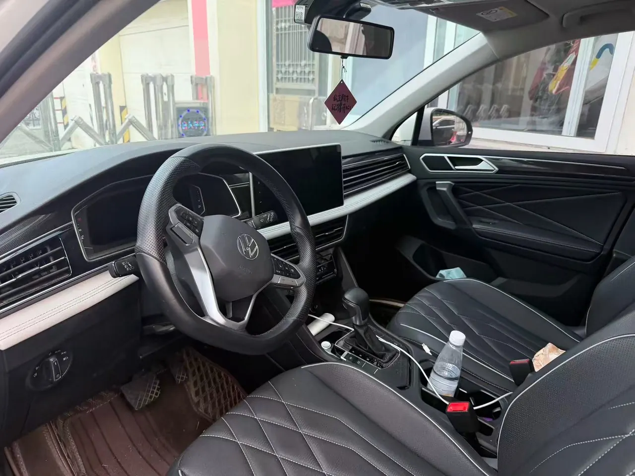 Volkswagen 2023 Tiguan L 1.5TSI 300TSI Two-Drive Smart Edition Automatic Gear 2