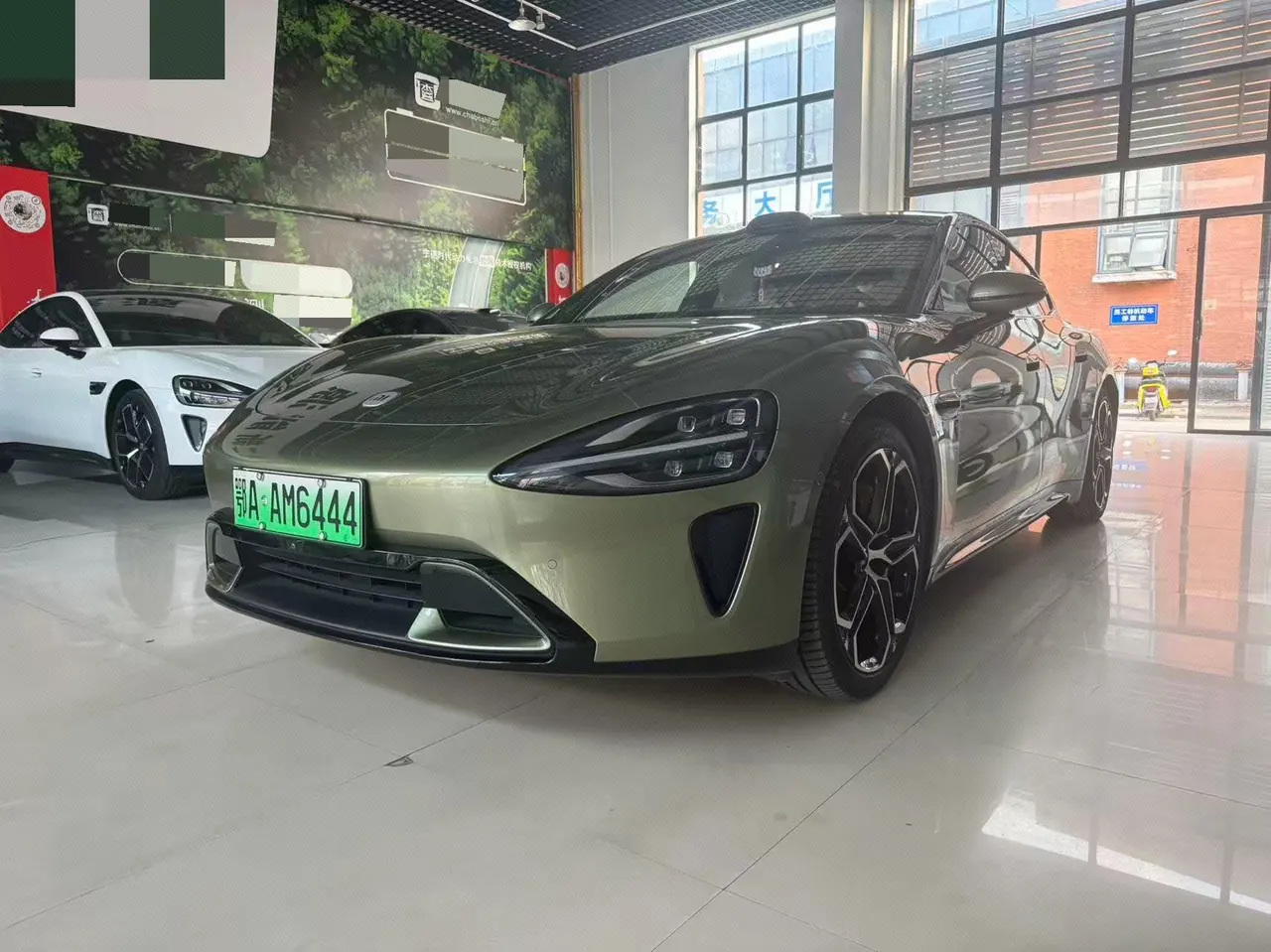 Open image lightbox: MI 2024 SU 7 830km Rear Drive Ultra Long Endurance High-end Smart Drive Pro Edition Automatic Gear