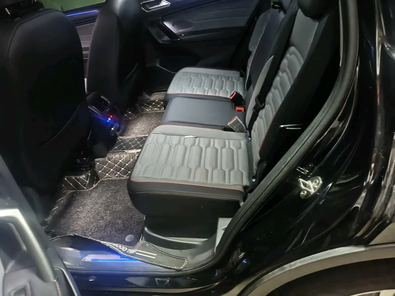 Volkswagen Tiguan L New Energy 2022 Tiguan L PHEV 1.4T 430 Flagship Automatic Gear 5