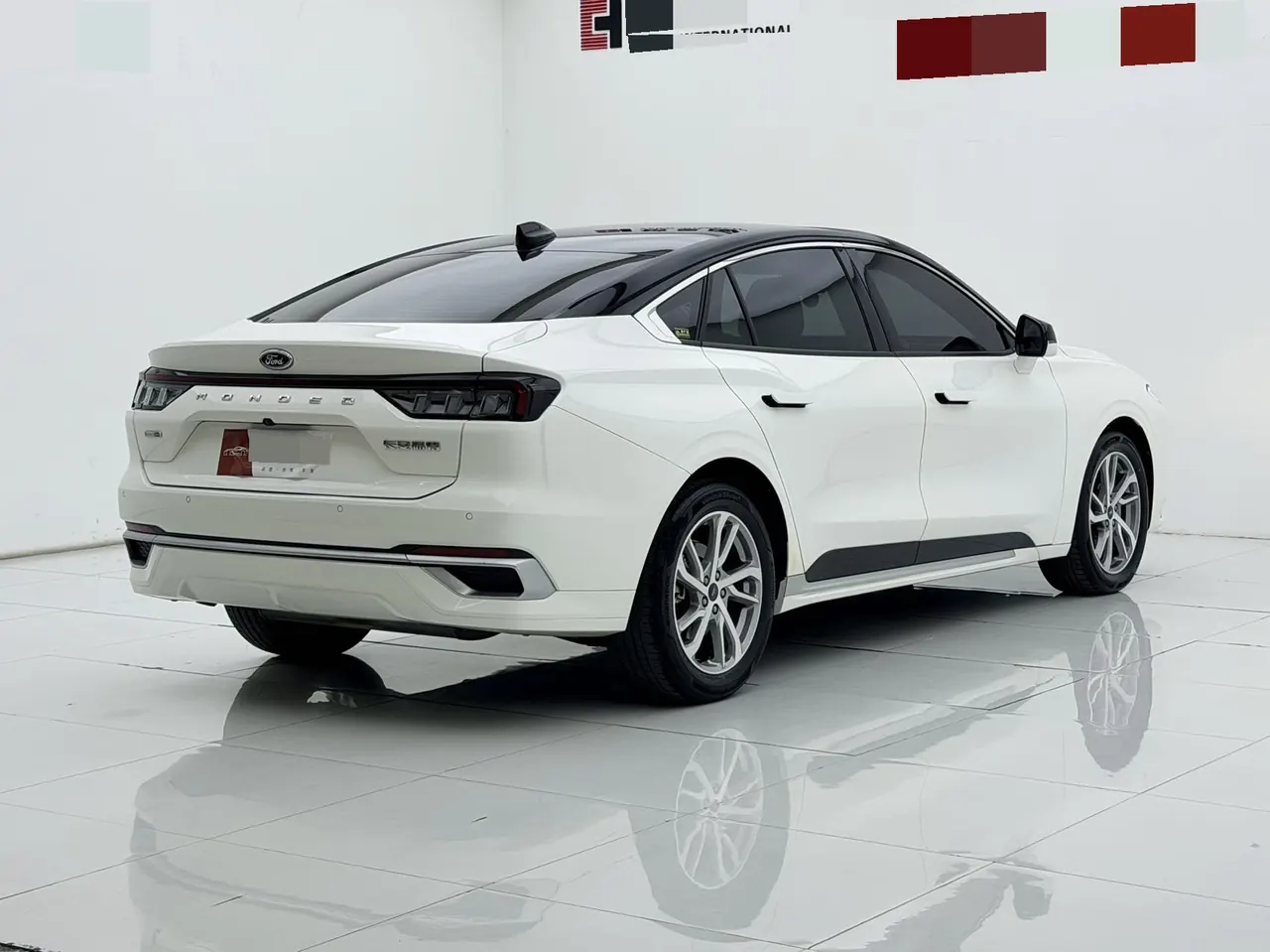 Ford 2022 Mondeo 2.0T EcoBoost 245 Luxury (Modified) Automatic Gear 4