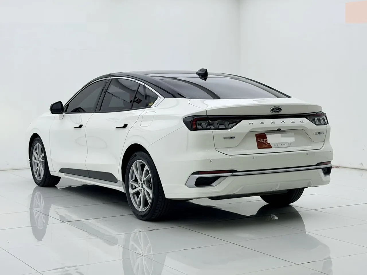 Ford 2022 Mondeo 2.0T EcoBoost 245 Luxury (Modified) Automatic Gear 6