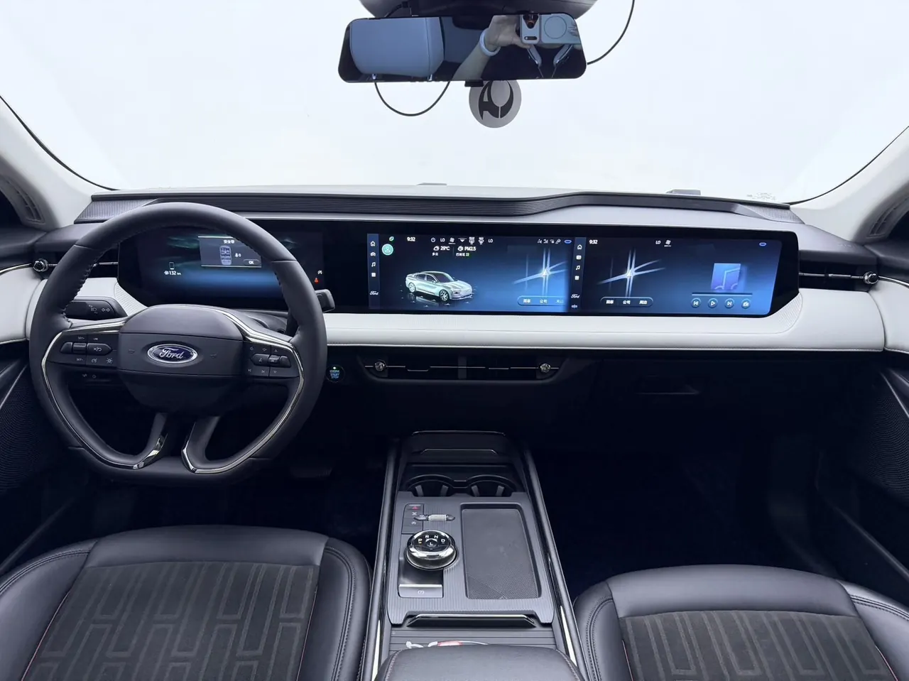 Ford 2022 Mondeo 2.0T EcoBoost 245 Luxury (Modified) Automatic Gear 9