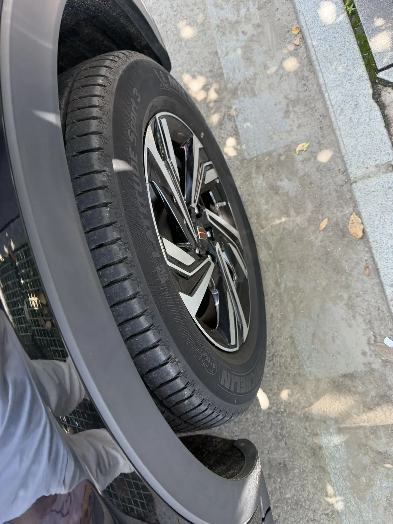 HongQi 2022 HS5 2.0T Zhilian Flag Edition Automatic Gear 2