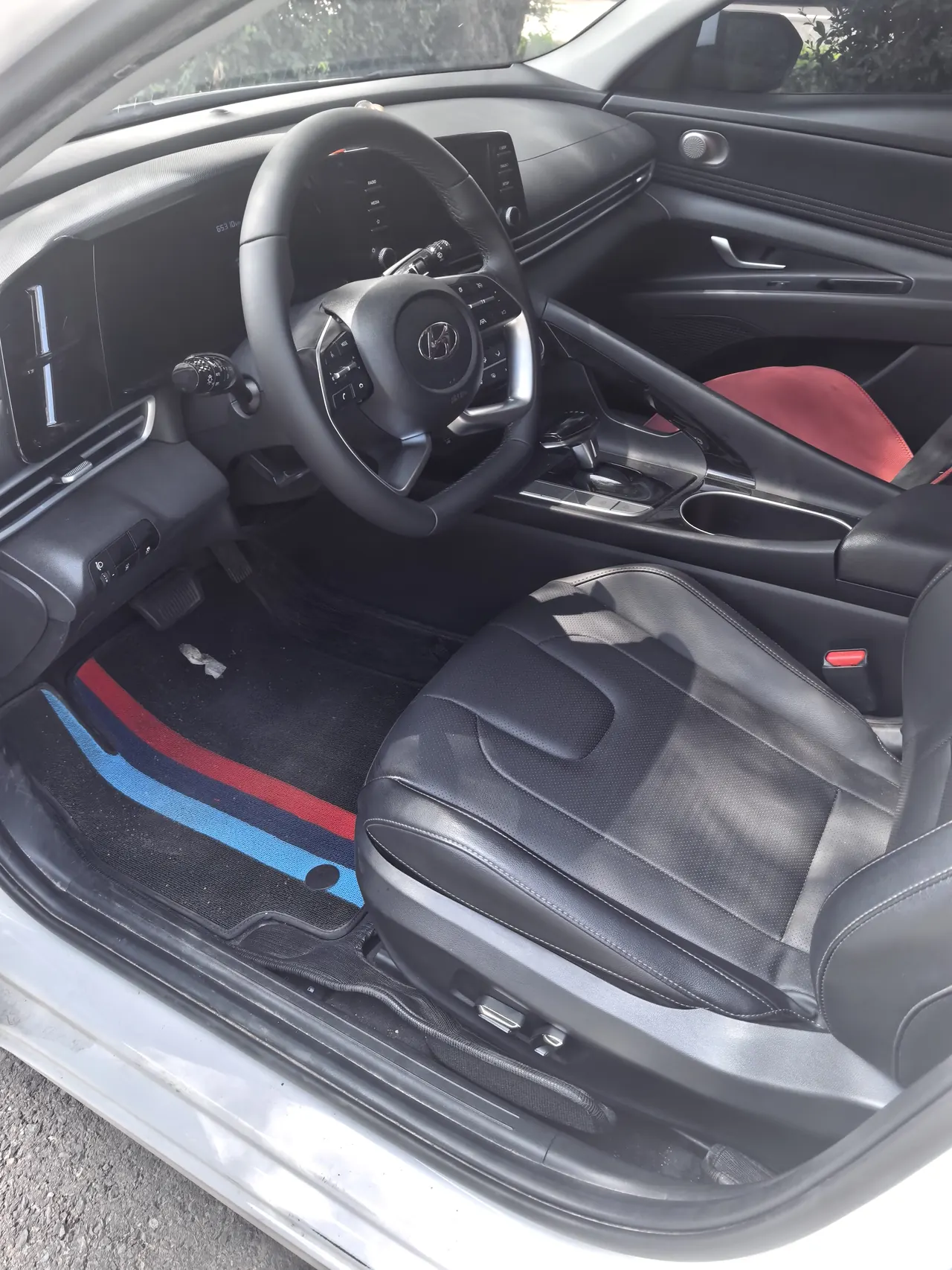 Hyundai 2022 Elantra-Sanxiang 1.5 Stepless 20th Anniversary Automatic Gear 5