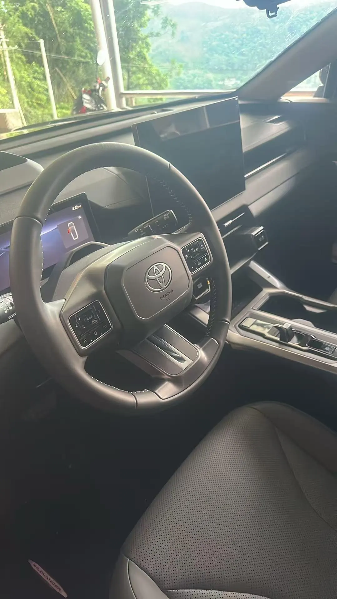 Toyota 2026 Weilanda Dual Engine 2.0 Stepless Intelligent Electric Hybrid PRO Automatic Gear 4