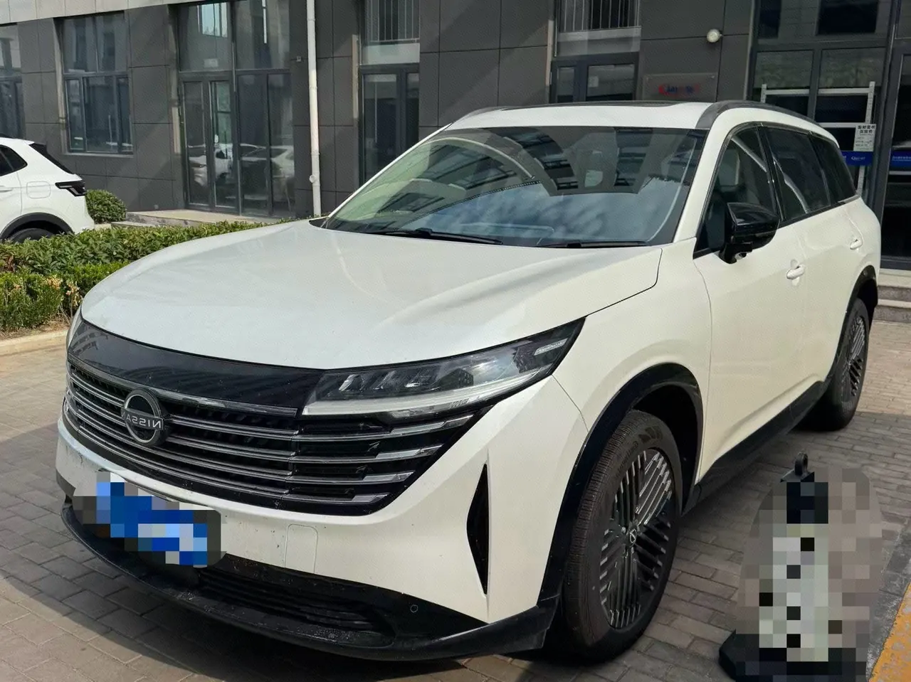 Nissan 2024 Land Exploration 2.0T 380VC-TURBO Four-wheel Drive Intelligent Driving Edition 6-seat Automatic Gear - View 1