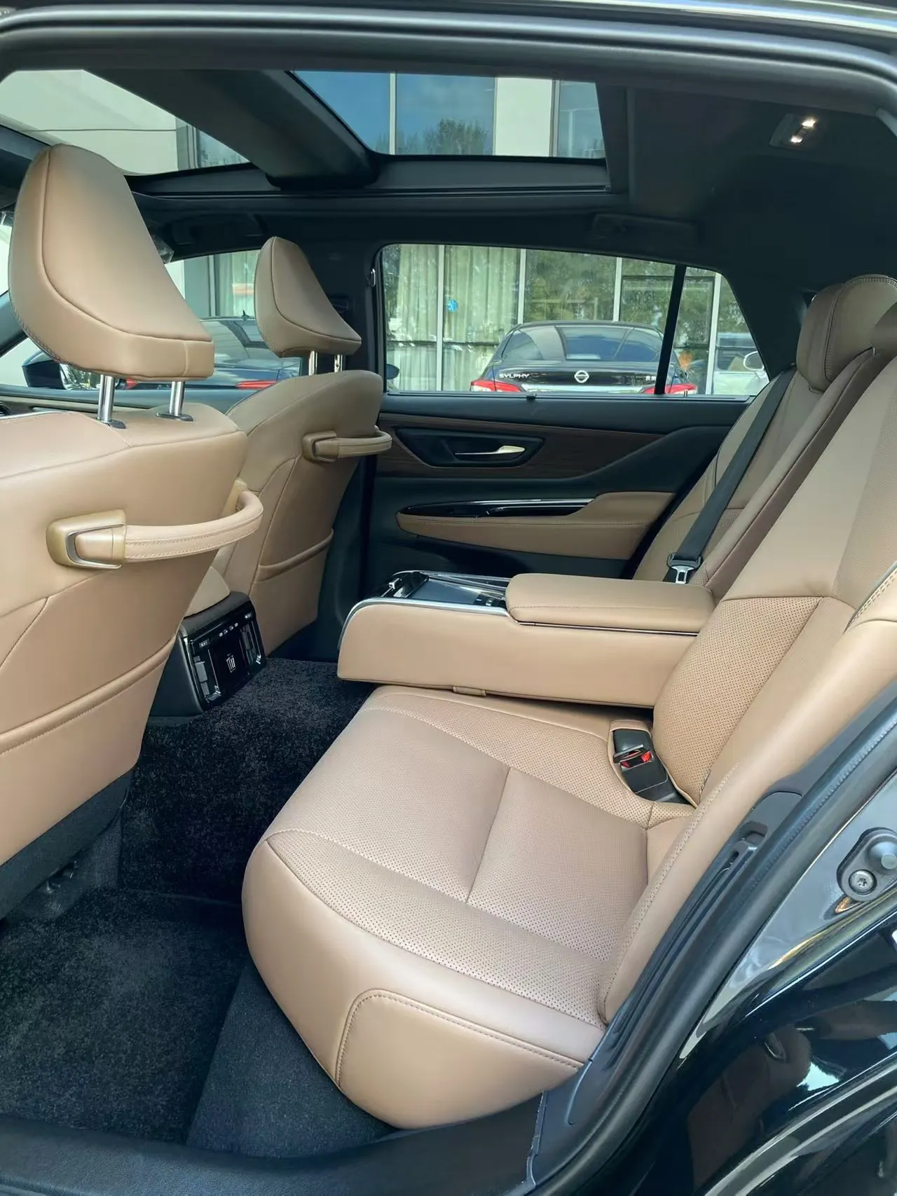 Toyota Crown (Imported) 2024 Crown 2.5 Stepless Extreme Edition Automatic Gear 2