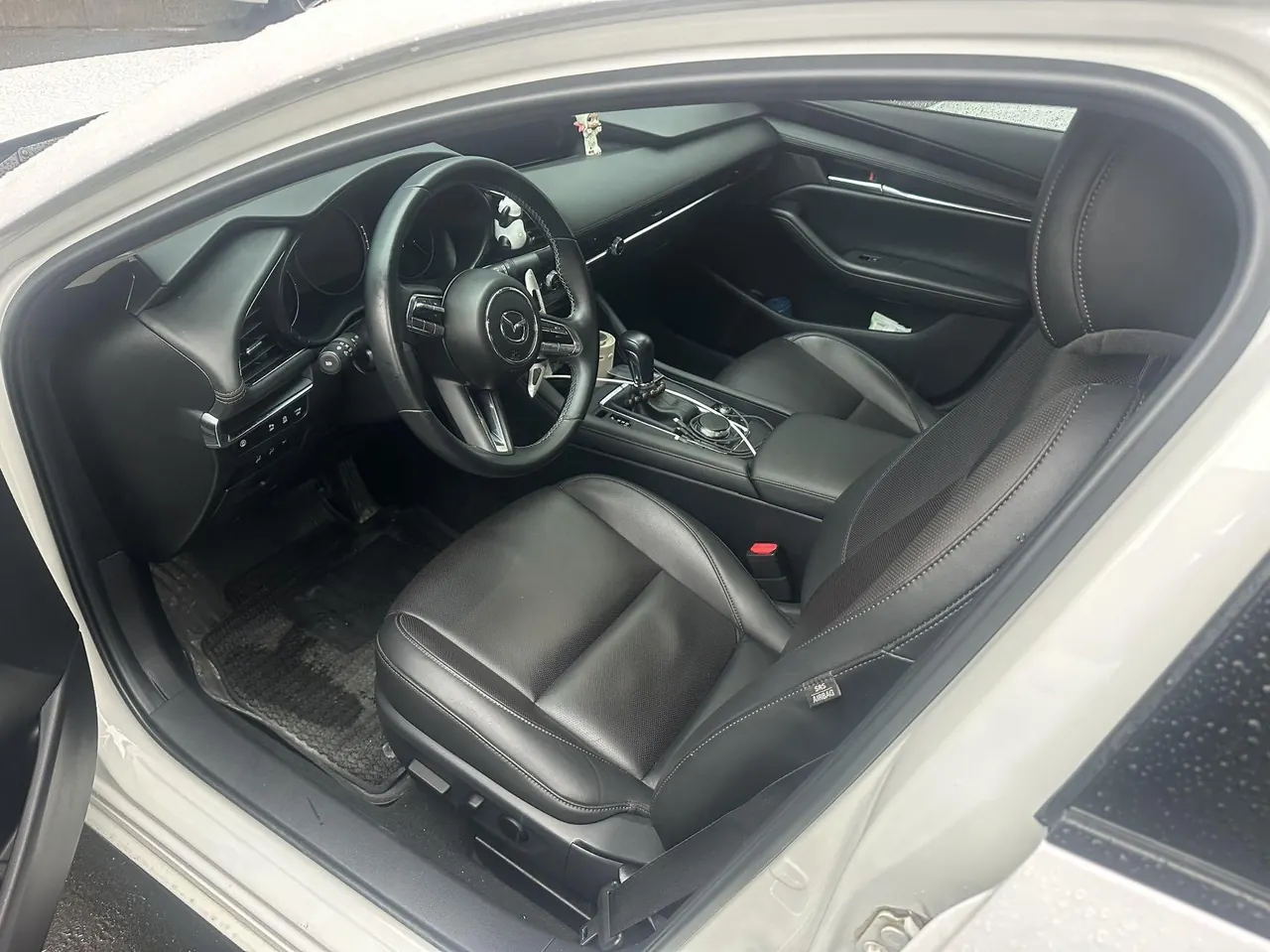 Mazda 3 Oncorsela 2022 Mazda 3 Oncorsela-sedan 2.0 quality smart version automatic transmission 3