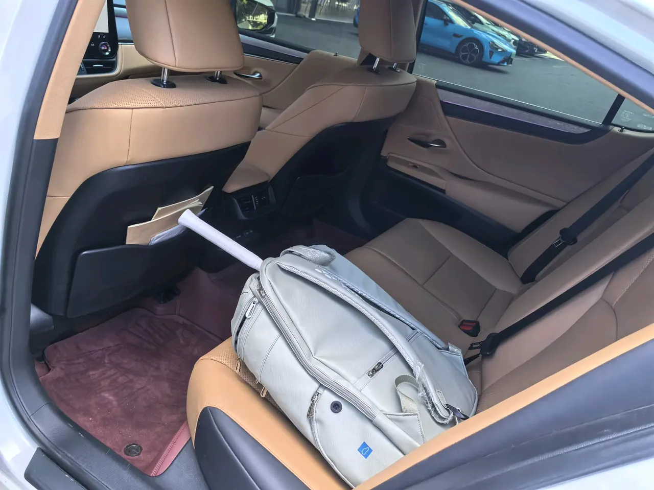 Lexus ES (Imported) 2025 ES200 2.0 Stepless Edition Automatic Gear 3