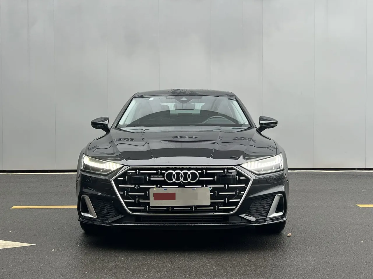 Audi 2025 A7L 2.0TFSI 45TFSI Quattro Luxury Automatic 2