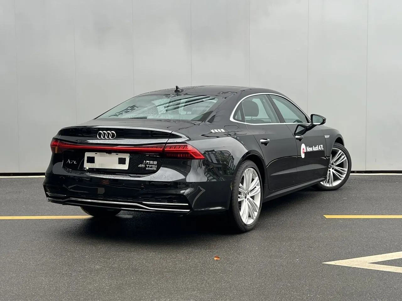 Audi 2025 A7L 2.0TFSI 45TFSI Quattro Luxury Automatic 8