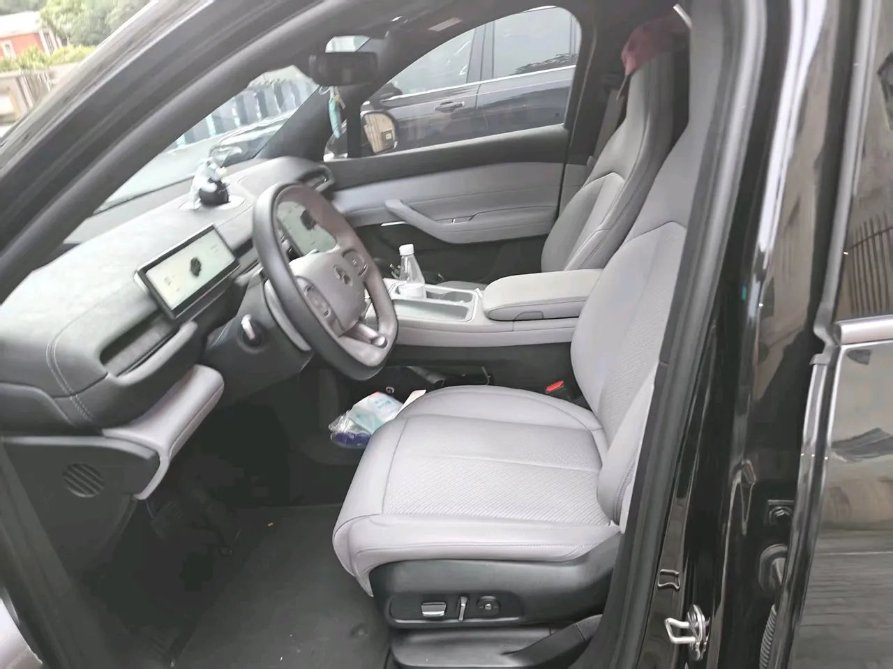 NIO 2024 EC6 75kWh automatic transmission 4