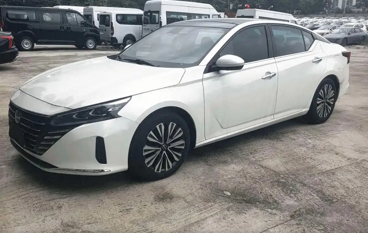 Open image lightbox: Nissan 2022 Teana 2.0 Stepless XL-TLS Pleasant Edition Automatic Gear