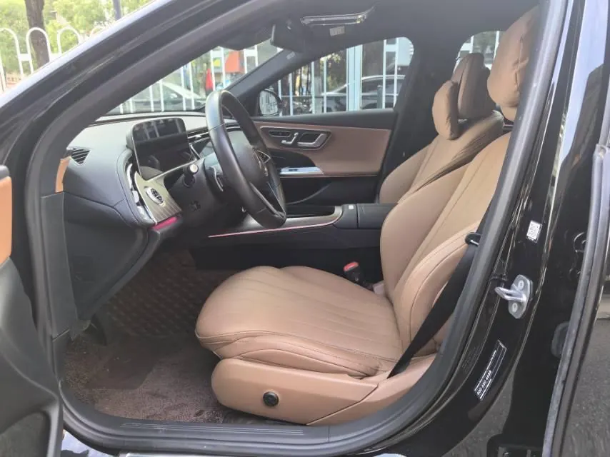 Mercedes Benz E Class 2024 E 300 L 48V 2.0T Fashion Automatic Gear 3