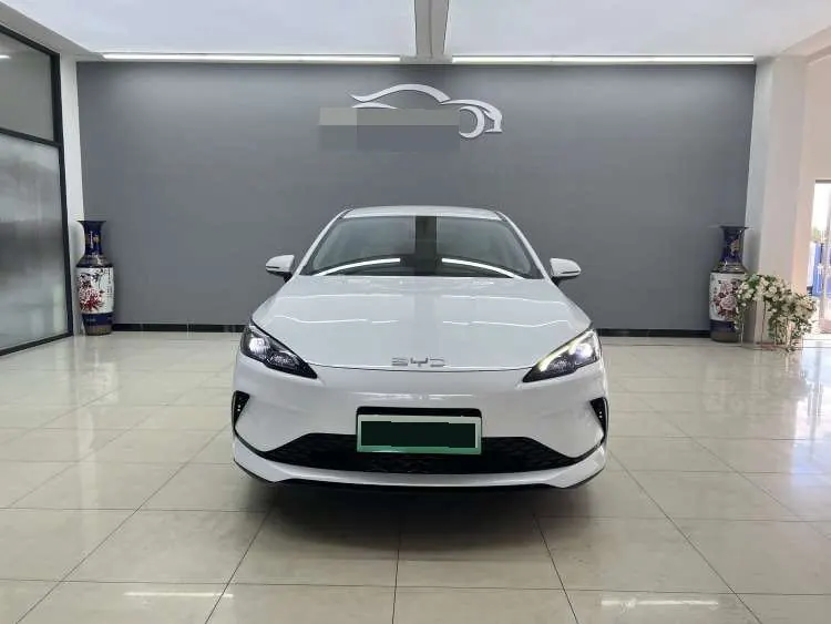 BYD 2025 seals 05 DM-i 1.5 stepless smart driving version 55KM luxury automatic gear 2