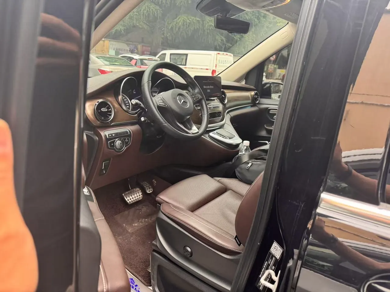 Mercedes Benz V 2022V 260 L 2.0T Deluxe Edition Automatic Gear 2