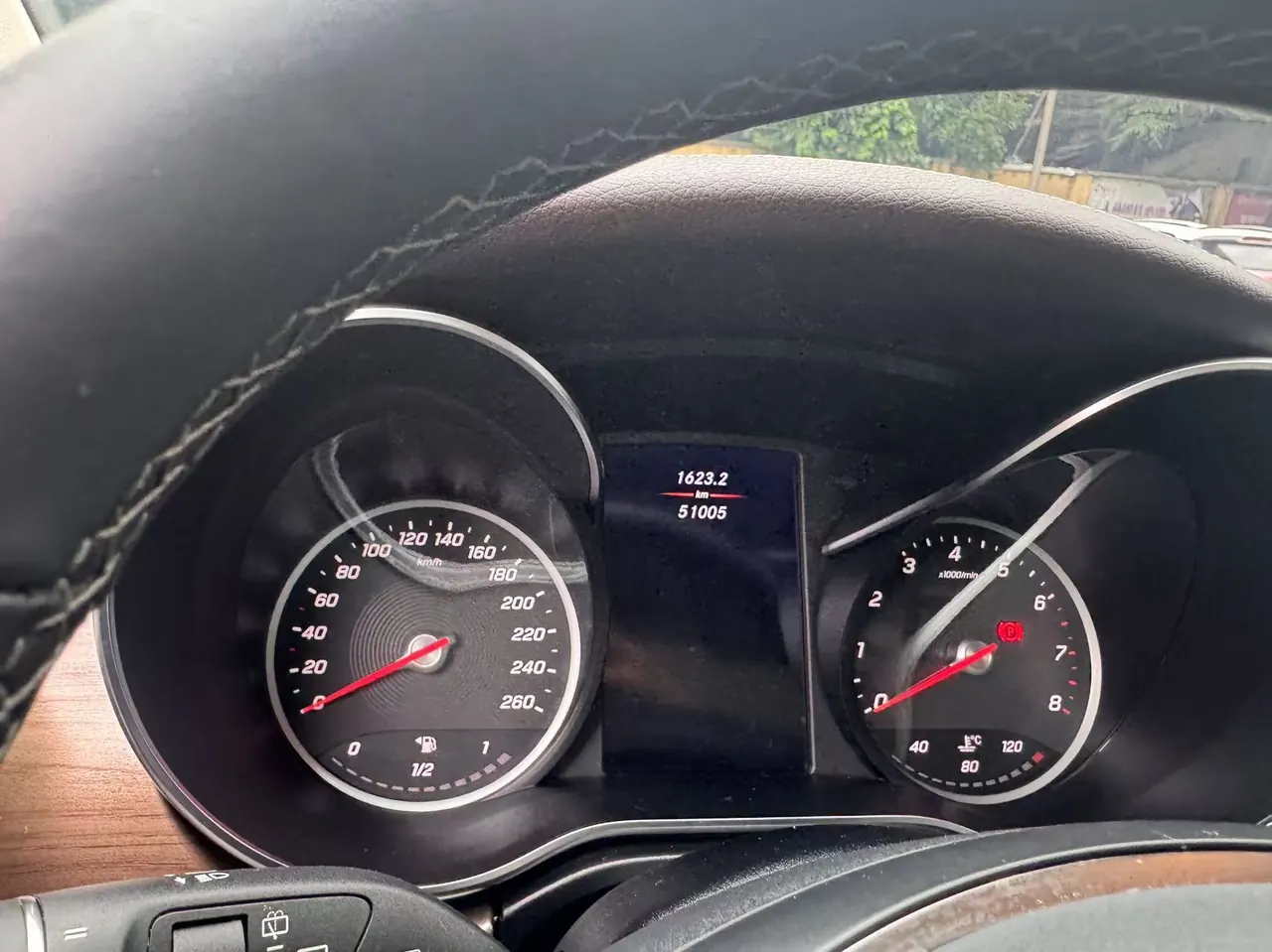 Mercedes Benz V 2022V 260 L 2.0T Deluxe Edition Automatic Gear 8