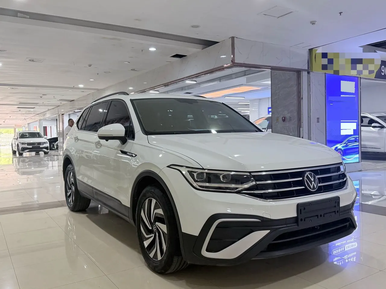 Volkswagen 2022 Tiguan L 2.0TSI 330TSI Two-Drive Comfortable Edition Automatic Gear 3