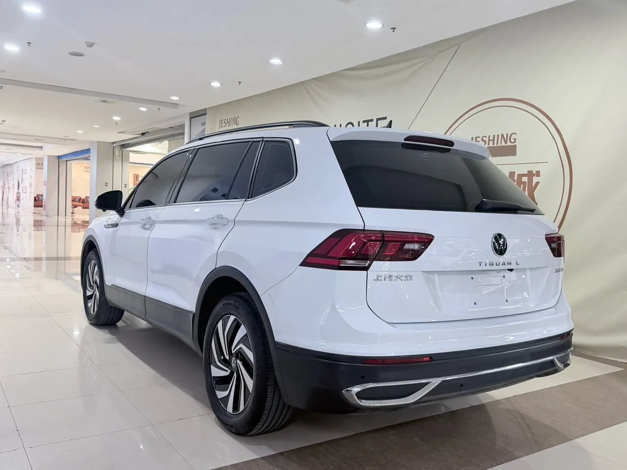 Volkswagen 2022 Tiguan L 2.0TSI 330TSI Two-Drive Comfortable Edition Automatic Gear 7
