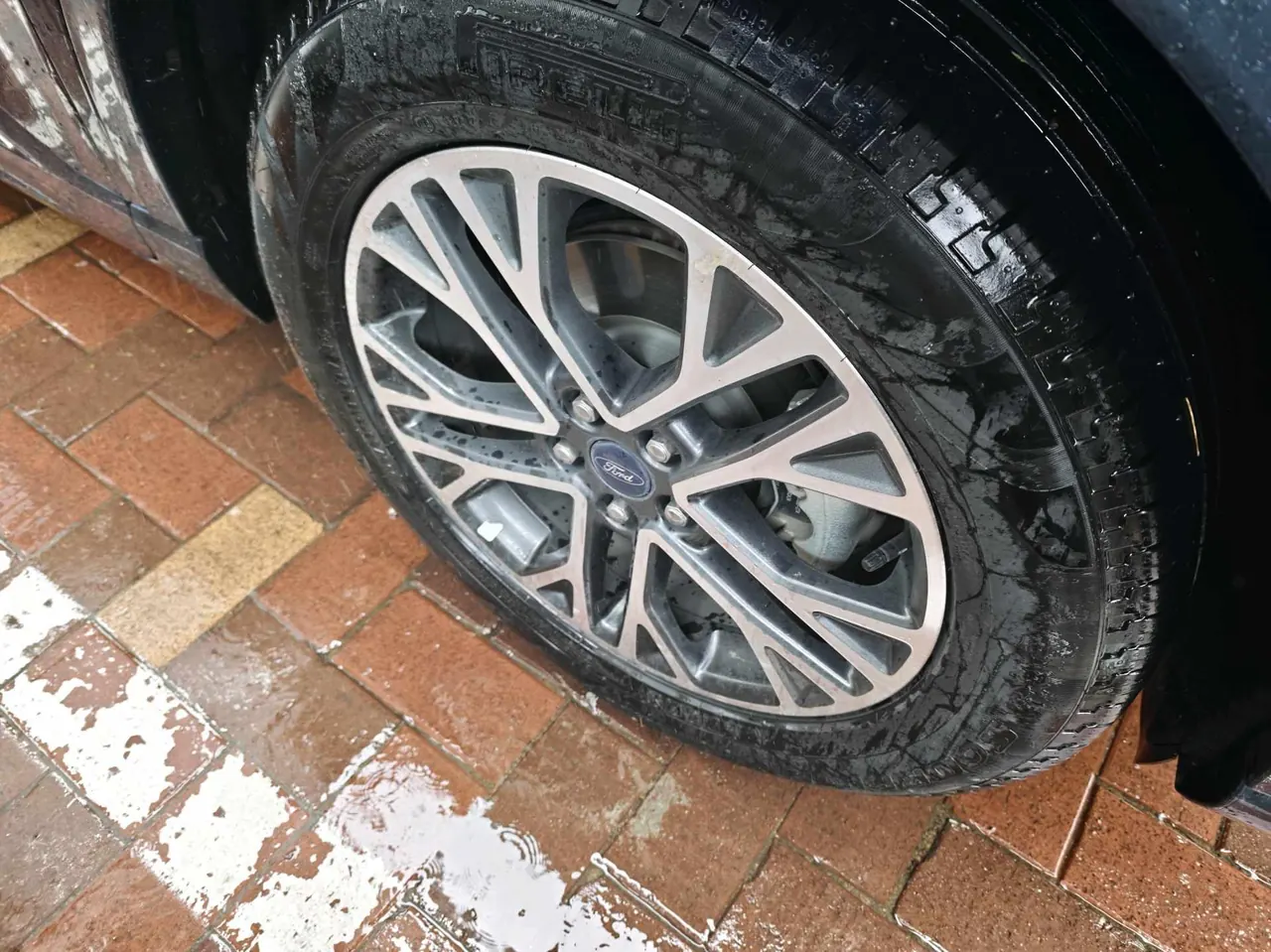 Ford 2020 sharp 2.0T four-wheel drive jiaxiang automatic gear 8