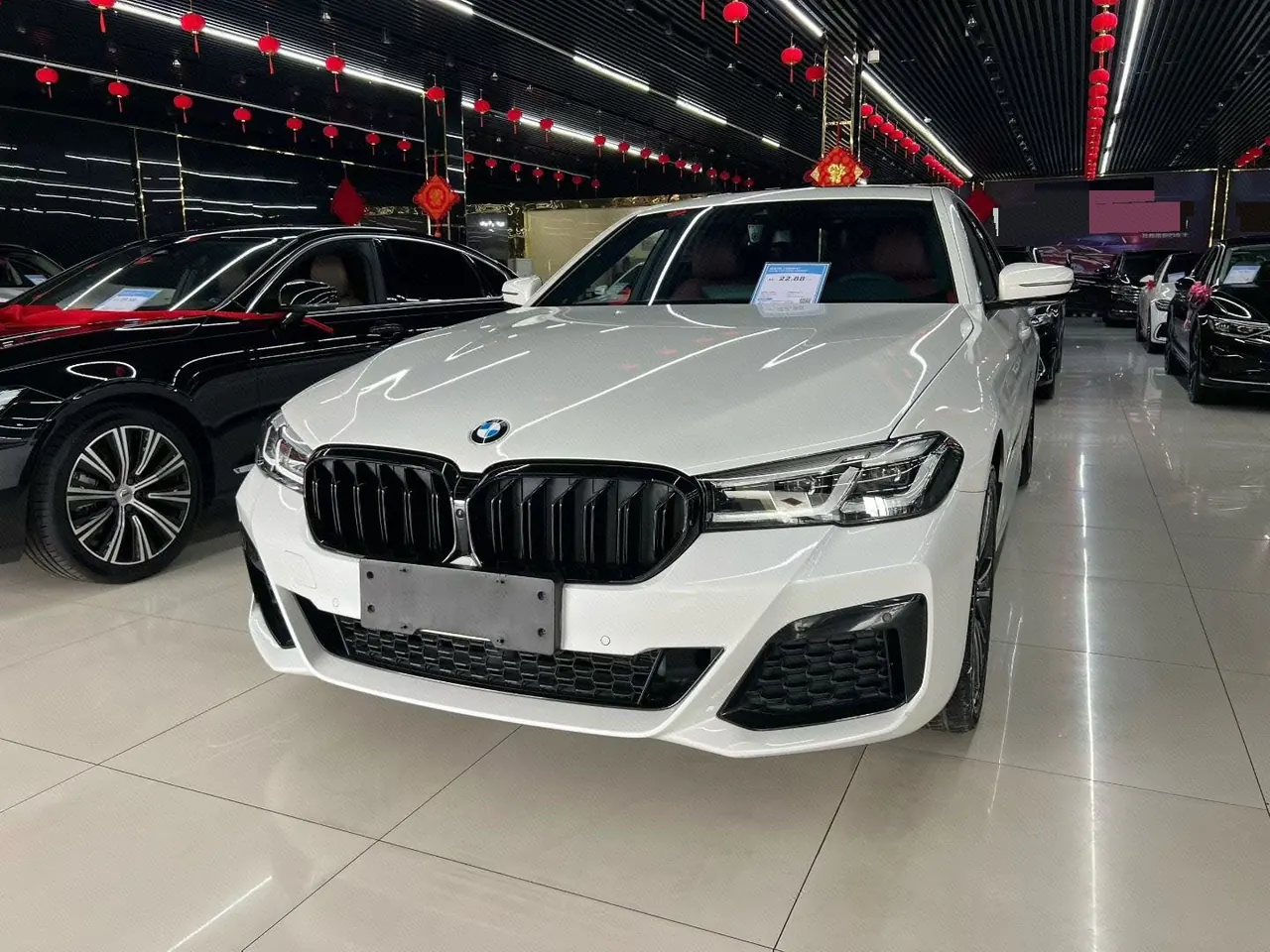 打开图片灯箱:BMW 5 Series 2022 530Li 2.0T Leading M Sports Suit (Change 2) Automatic Gear