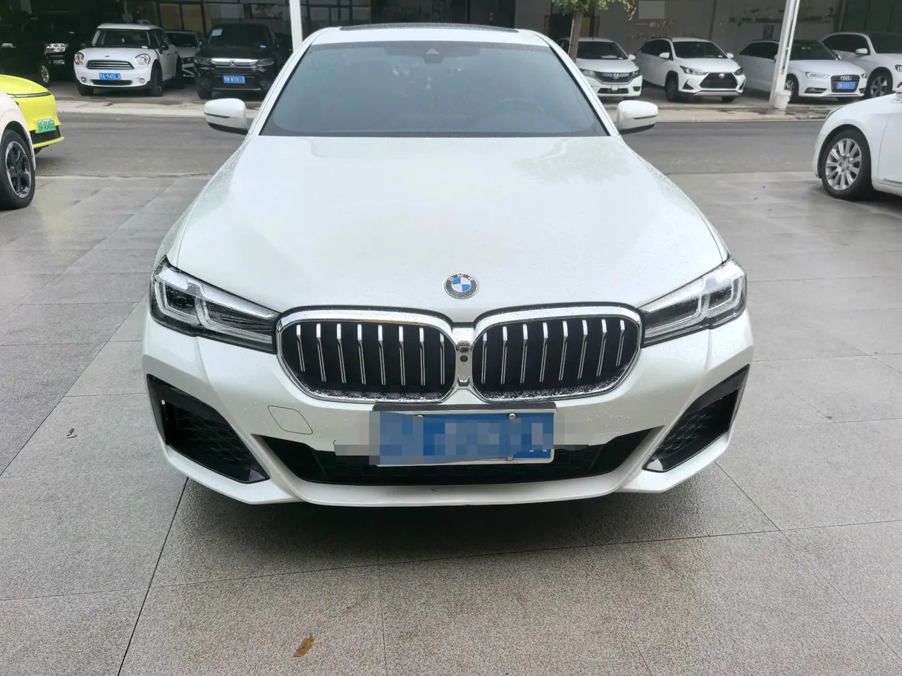 BMW 5 Series 2022 530Li 2.0T Leading M Sports Suit (Change 2) Automatic Gear 2