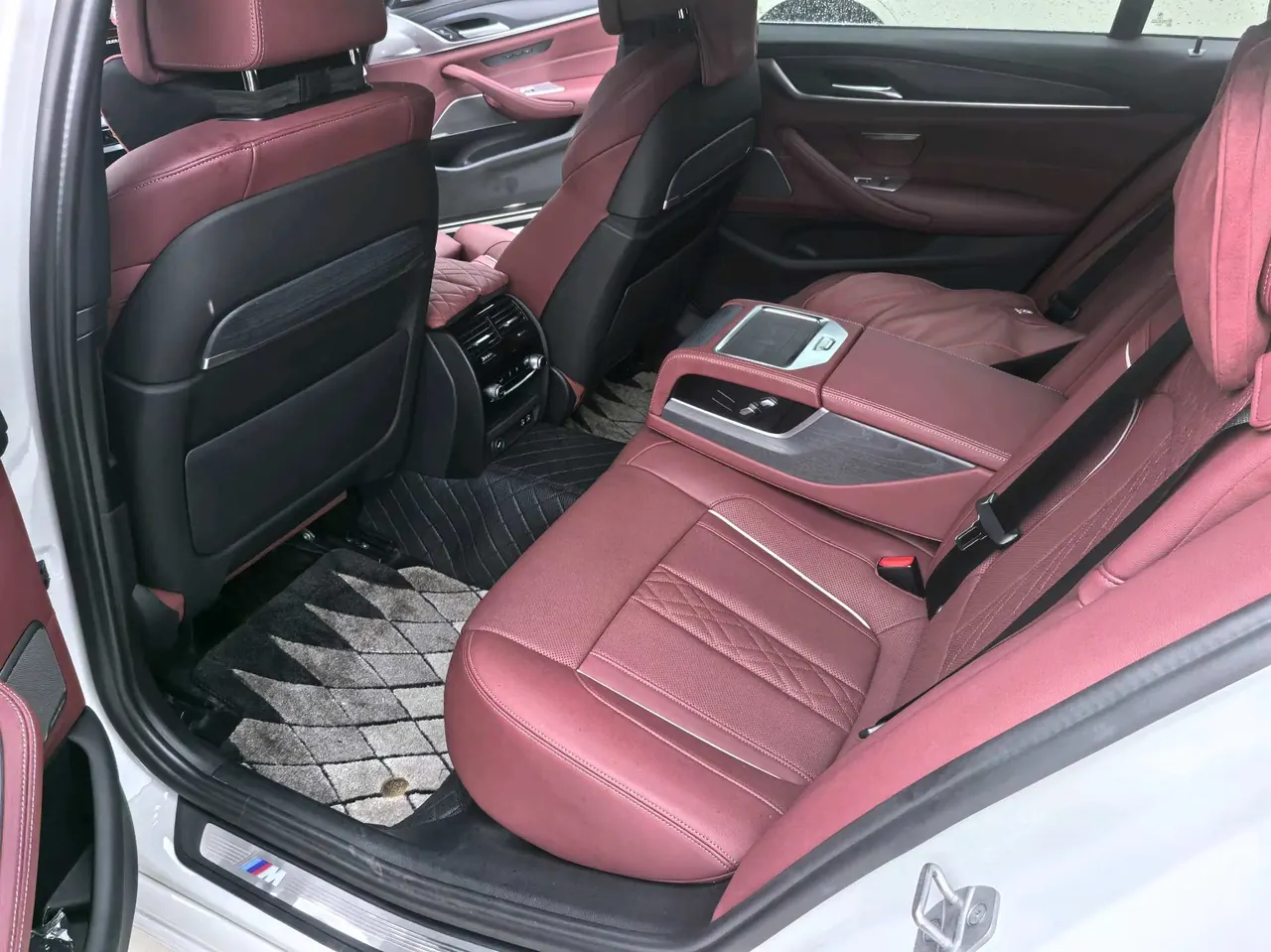 BMW 5 Series 2022 530Li 2.0T Leading M Sports Suit (Change 2) Automatic Gear 9