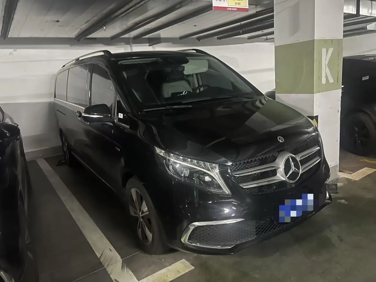 Mercedes Benz V 2022V 260 L 2.0T Premium Edition Automatic Gear 4