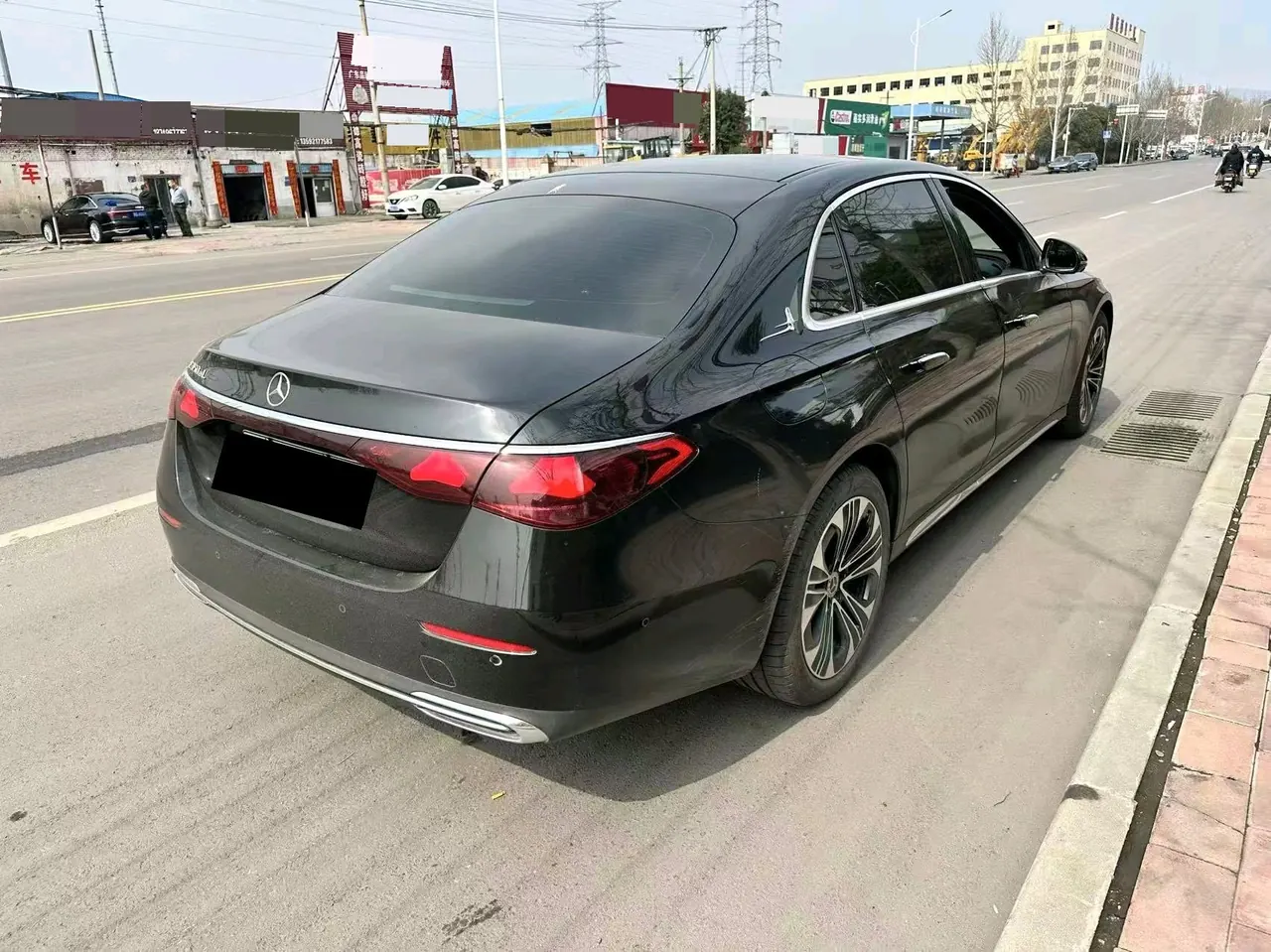 Mercedes Benz Class E New Energy 2024 E 350 e L 2.0T Automatic Gear 3