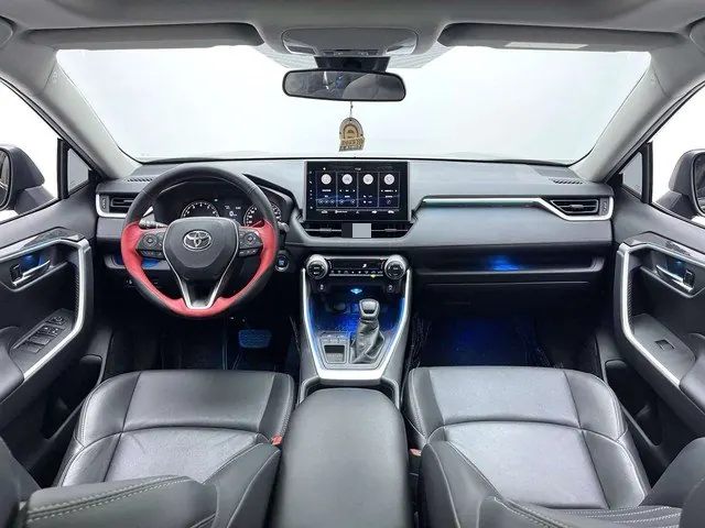 Toyota 2020 Willanda 2.0 Stepless Two-Drive Deluxe Automatic Gear 4