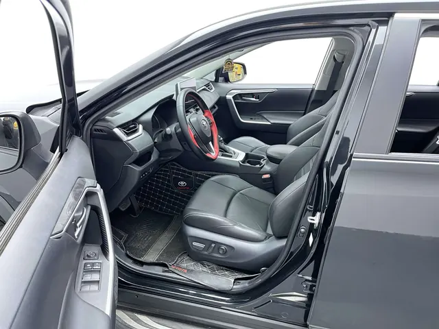Toyota 2020 Willanda 2.0 Stepless Two-Drive Deluxe Automatic Gear 5