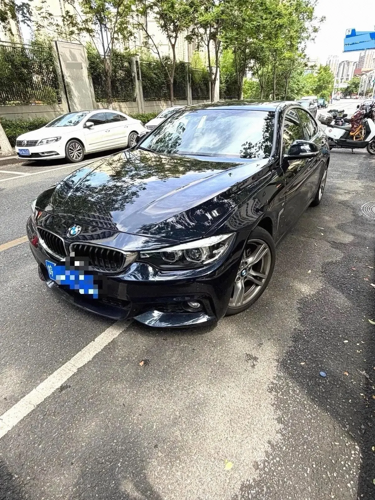 Open image lightbox: BMW 4 Series (Imported) 2020 425i Four-Door Coupe 2.0T M Sports Suit Automatic Gear