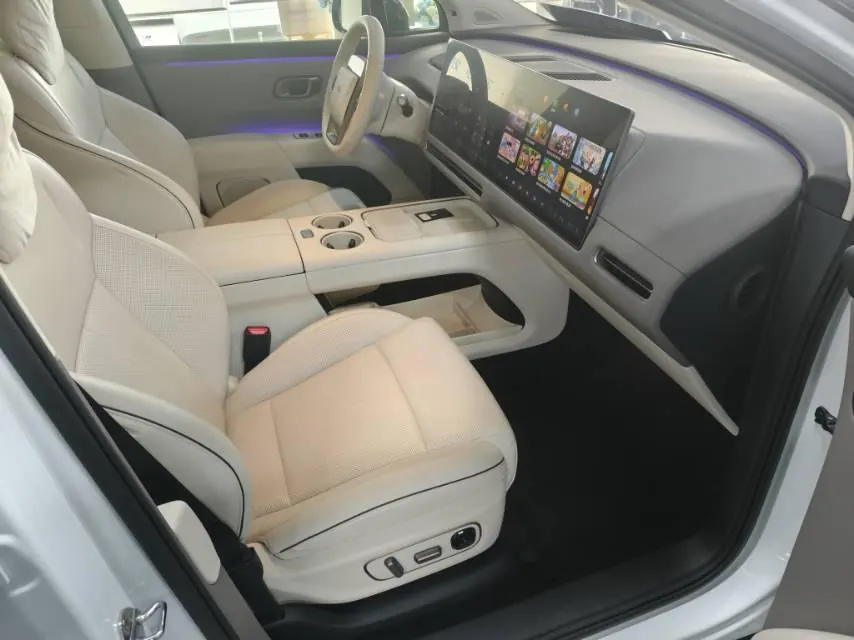 Li 2025 i8 Standard Edition Automatic Gear 2