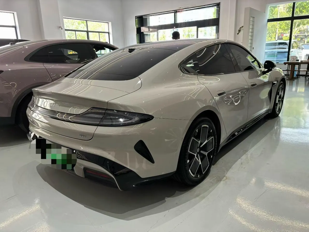 MI 2024 SU 7 700km Rear Drive Long Endurance Smart Driving Edition Automatic Gear 2