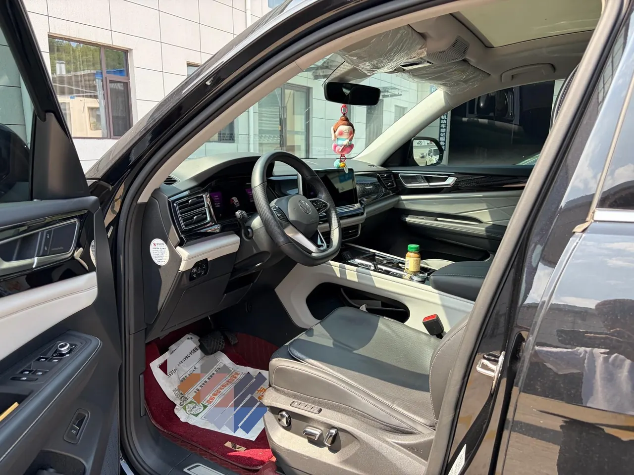 Volkswagen 2024 Tuang 2.0TSI 380TSI 4WD Respect Flagship Automatic Transmission 2