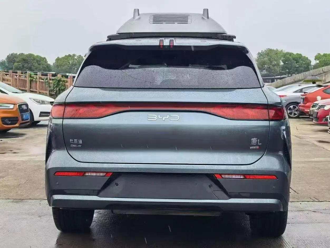 BYD 2025 Tang L DM 1.5T stepless 175KM unmanned aerial vehicle player version automatic gear 3