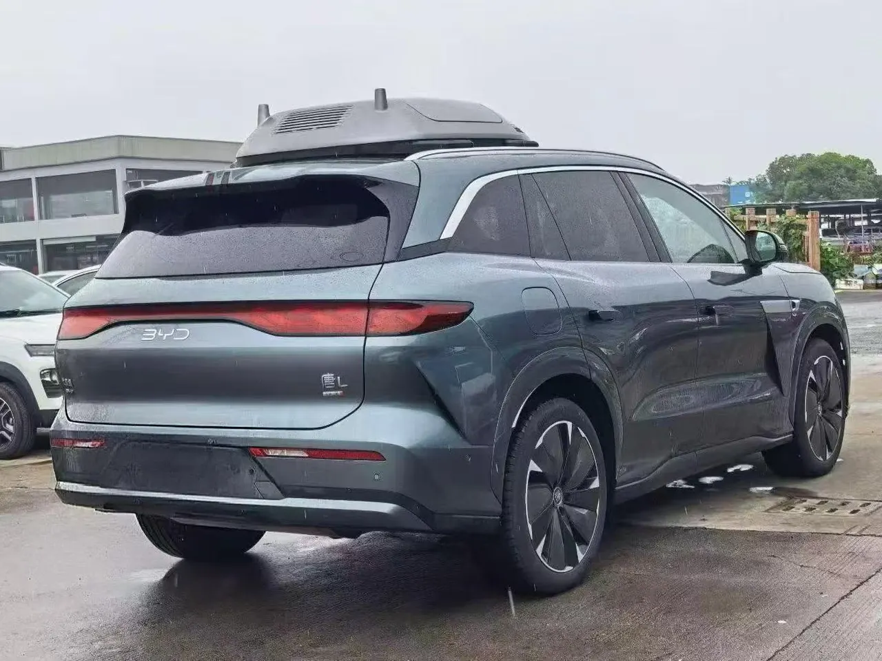 BYD 2025 Tang L DM 1.5T stepless 175KM unmanned aerial vehicle player version automatic gear 4