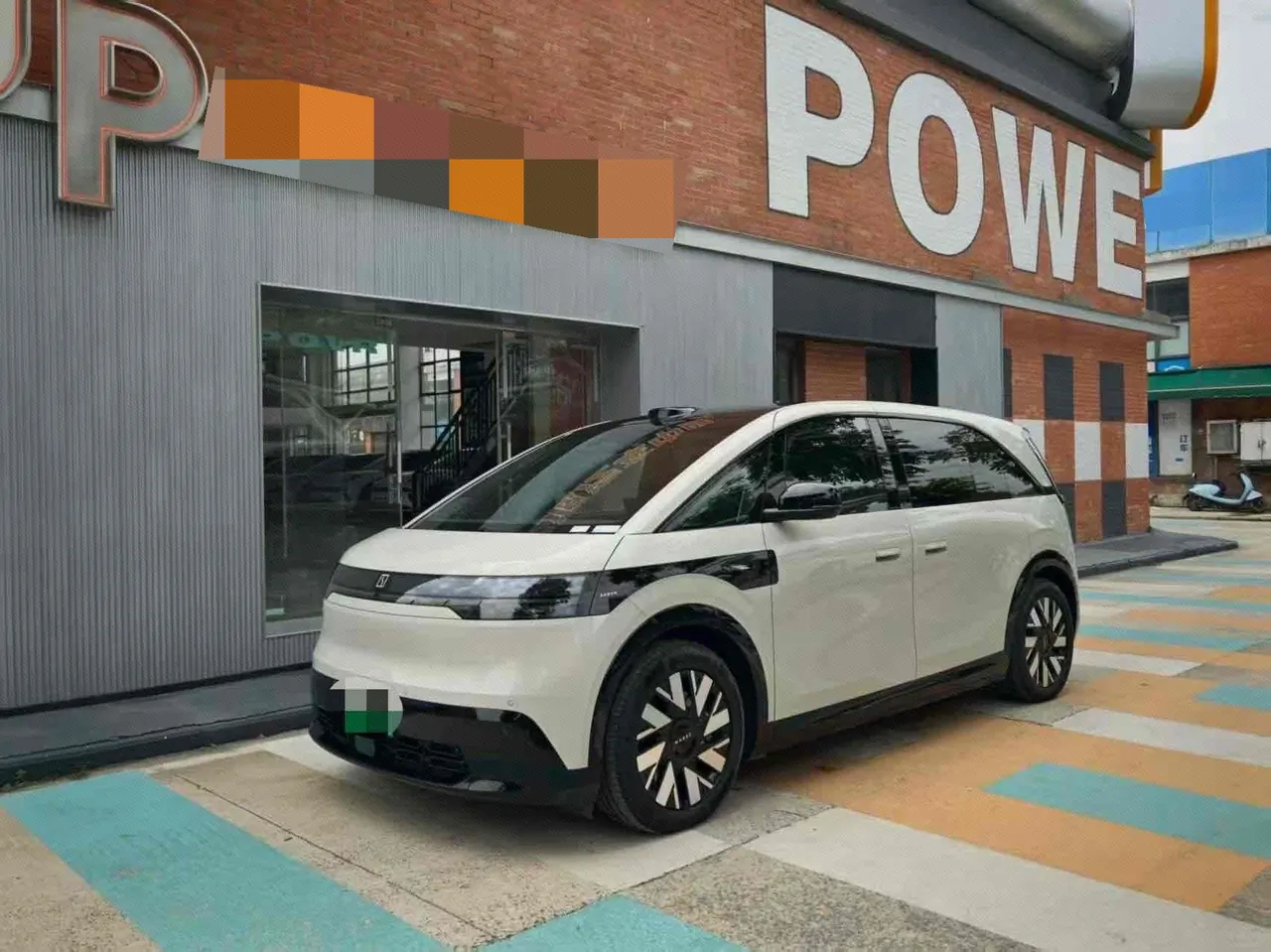 Zeekr 2025 Zeekr MIX Smart Driving Edition Automatic Transmission - View 1