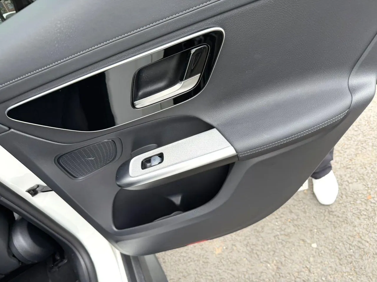 Mercedes Benz GLC (Imported) 2024 GLC 260 Coupe 4MATIC 2.0T Automatic 5