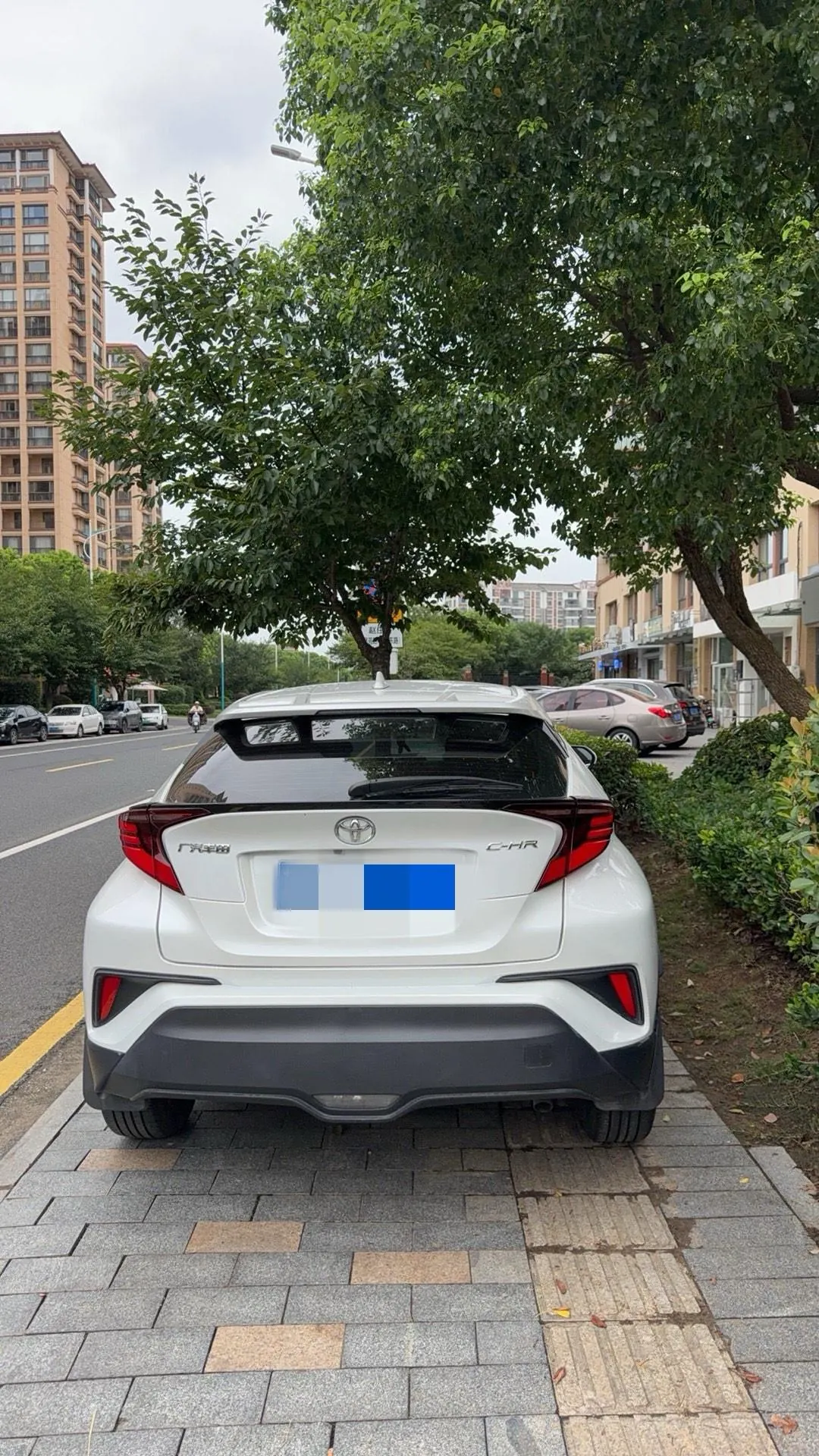 Toyota 2021 C- HR 2.0 Stepless Deluxe Edition Automatic Gear 6